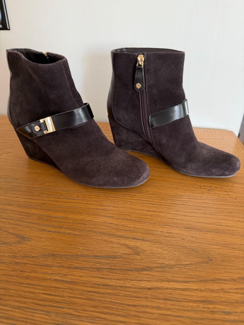 Issac Mizrahi Women’s Suede Wedge Ankle Boots in Dark Brown